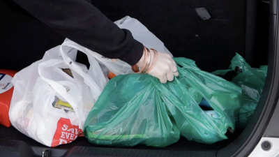 정부, 앞으로 18개월 동안 일부 일회용 플라스틱 사용 금지